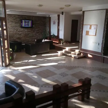 Edelweiss Aparthotel, 32 Апарт-отель Банско